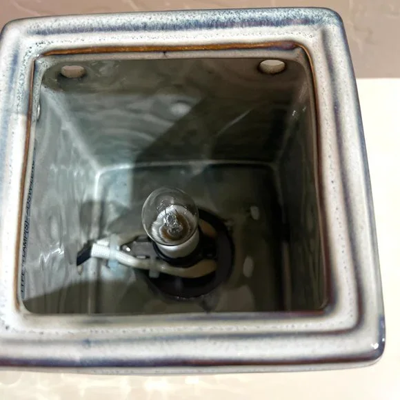 Scentsy Wax Melt Warmer Lenox Square Candle Fragrance Retired - Picture 9 of 11